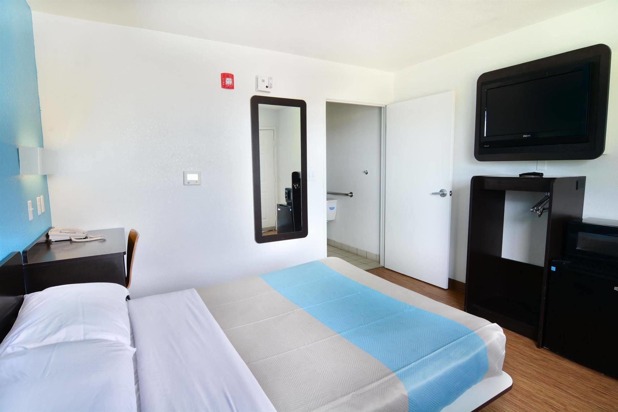 Motel 6-Galveston, Tx Екстер'єр фото
